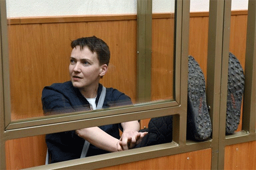 La piloto ucraniana Nadia Savchenko durante el juicio