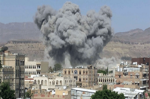 bombardeo sobre la capital de Yemen
