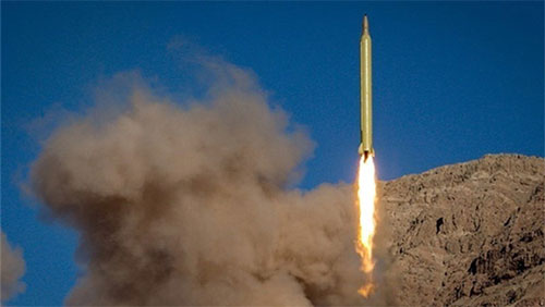 Irán prueba con éxito un misil balístico con un alcance de 2.000 kilómetros Irán prueba con éxito un misil balístico con un alcance de 2.000 kilómetros