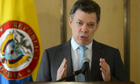 juan manuel santos Santos desmiente existencia de acuerdos secretos con las FARC