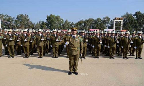 graduación de un nuevo grupo de cadetes en Siria El presidente sirio patrocina la graduación de un nuevo grupo de cadetes