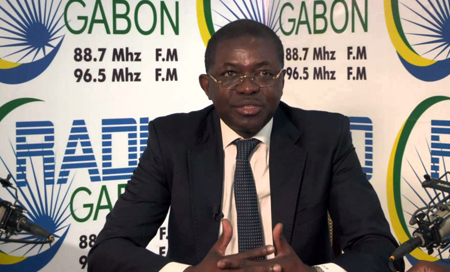 seraphin moundounga Gabón: Dimite el ministro de Justicia en protesta por la reelección de Bongo