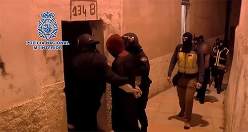 Detenido un egipcio que facilitaba el regreso de terroristas de Daesh Detenido un egipcio que facilitaba el regreso de terroristas de Daesh