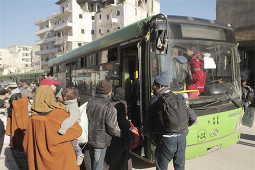 Evacuación de civiles de localidades sirias sitiadas Los últimos armados abandonan la localidad siria de Madaya