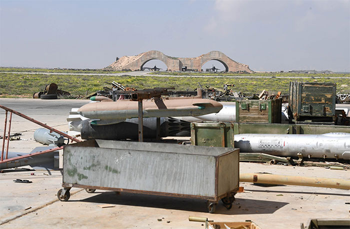 aerodromo de Al Shayrat en Homs, Siria Imágenes del aeródromo militar sirio Al Shayrat después de la agresión (Fotos)
