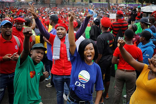 manifestantes piden la dimisión del presidente Jacob Zuma Comienza en Sudáfrica la segunda protesta en menos de una semana