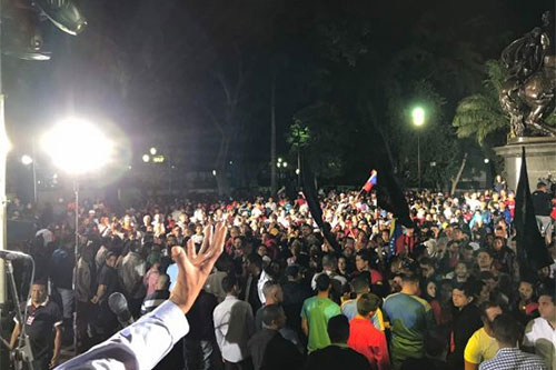 Venezolanos celebran triunfo constituyente Venezolanos celebran triunfo constituyente