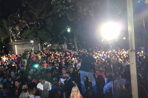 Venezolanos celebran triunfo constituyente Venezolanos celebran triunfo constituyente