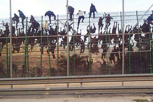 salto masivo a la valla fronteriza de Ceuta El gran salto masivo a la valla fronteriza de Ceuta