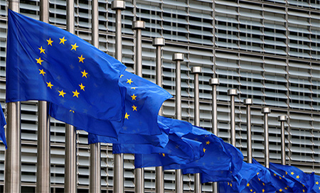 Bandera de la UE La Unión Europea amplia las sanciones contra Rusia