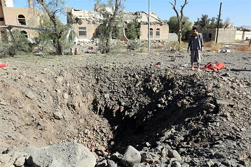 bombardeo de la aviación saudí en Yemen La aviación de la agresión saudí bombardea una cárcel en la capital de Yemen