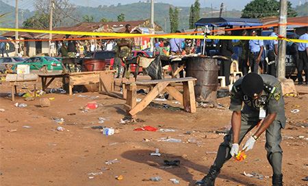Atentado suicida en Nigeria Un cuádruple atentado suicida deja más de 15 muertos en Nigeria