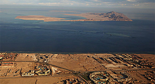 las islas de Tiran y Sanafir en el Mar Rojo La soberanía de Egipto sobre Tiran y Sanafir es absoluta