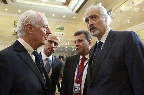 Staffan de Mistura con Bashar Yaafari Comienza la segunda jornada de diálogo “entre sirios” en Astaná