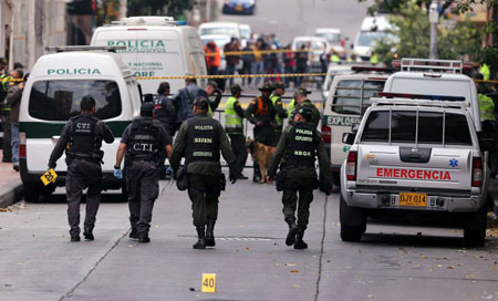 atentado terrorista en bogota Treinta heridos en un atentado terrorista en Bogotá
