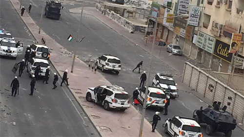 fuerzas de seguridad desplegados en la calle en Bahréin El régimen de Bahréin asesina a tres activistas