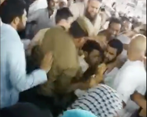 Detenido un saudí que intentó inmolarse a lo bonzo en la Kaaba Detenido un saudí que intentó inmolarse a lo bonzo en la Kaaba