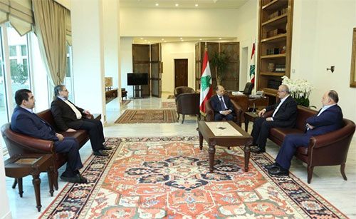 Aoun se reúne con una delegación del bloque “Lealtad a la Resistencia” Aoun se reúne con una delegación del bloque “Lealtad a la Resistencia”