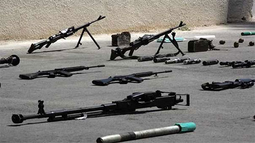 parte del cargamento de armas decomisado Incautado un gran cargamento de armas destinado a los terroristas en Qalamún