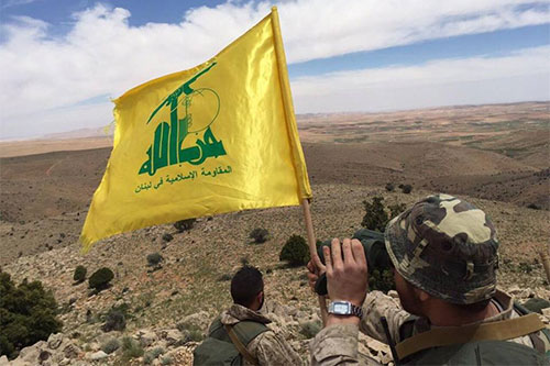 la bandera de Hezbolá ondea en las montañas reconquistadas Las últimas horas del grupo Frente al Nusra en las montañas de Arsal
