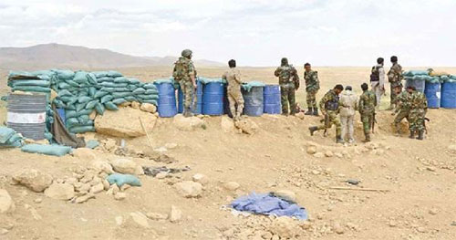 combatientes de Hezbolá conquistan posiciones terroristas en Arsal Hezbolá pone a los terroristas entre dos opciones: la rendición o la muerte