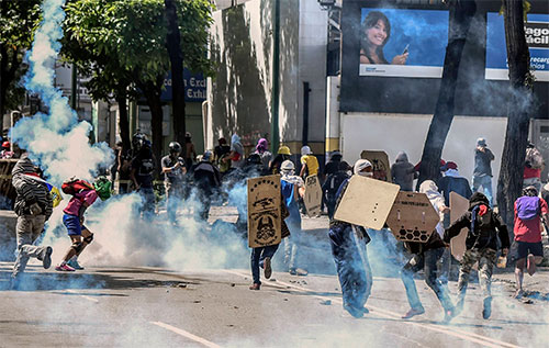 protestas en Venezuela Maduro a la oposición venezolana: “Ríndanse, están derrotados”