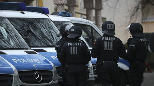 Policía alemana Detenido un hombre armado tras irrumpir en una escuela en el sur de Alemania