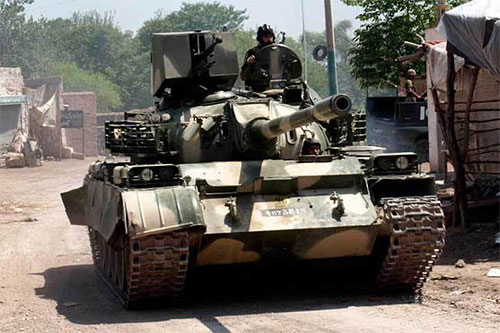 Ejército pakistaní avanza en bastión de radicales en zonas tribales Ejército pakistaní avanza en bastión de radicales en zonas tribales