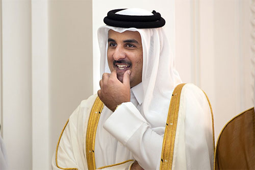 el emir de Qatar Qatar apela al diálogo con sus vecinos del Golfo