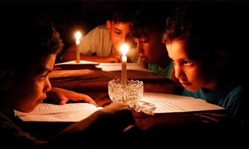 Gaza se hunde en la oscuridad La Franja de Gaza se hunde en la oscuridad total