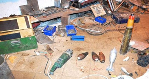 descubren una fábrica artesanal de explosivos en Al Waer Escondites y almacenes de terroristas hallados en la ciudad siria de Homs