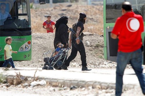 Los armados abandonarán el distrito de Al Waer junto a sus familias Los armados abandonarán el distrito de Al Waer junto a sus familias