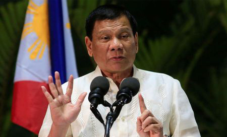 Presidente de Filipinas, Rodrigo Duterte Barcos rusos pueden entrar libremente en aguas territoriales de Filipinas