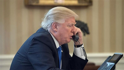 Trump acusa a su predecesor de haber ordenado grabar sus comunicaciones El FBI pide sin éxito a la Justicia de EEUU que desmienta escuchas a Trump