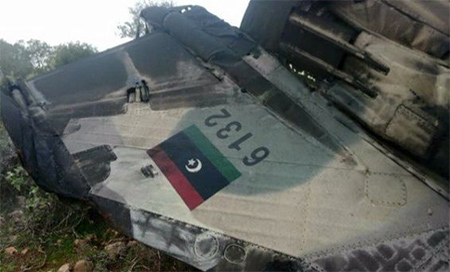 El avión siniestrado en Libia Un avión de las fuerzas del este de Libia se estrella en Tobruk
