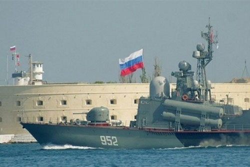 un buque militar ruso en Tartus Rusia desmiente información sobre crear nueva base en Siria