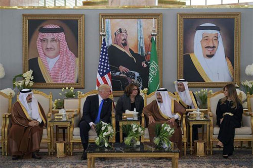 Trump llega a Arabia Saudí, en su primera gira internacional Trump llega a Arabia Saudí, en su primera gira internacional