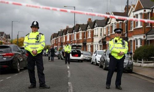Tres mujeres detenidas por terrorismo en Londres Tres mujeres detenidas por terrorismo en Londres