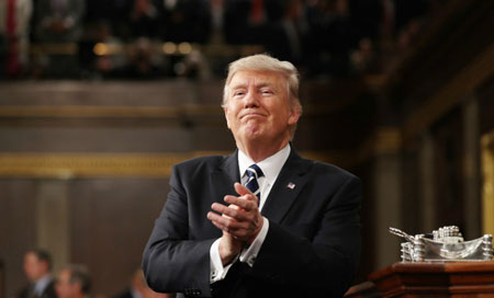 trump felicita a macron EEUU espera cooperar estrechamente con Macron