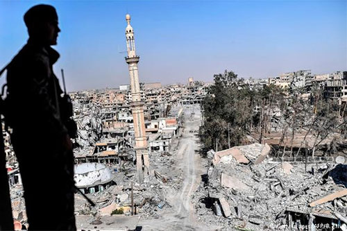 destrucción en Al Raqqa Miembros de Daesh se esconden en tierra de nadie en Siria