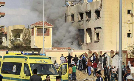 Atentado en el Arish Hezbolá condena el sangriento atentado contra una mezquita del Arish