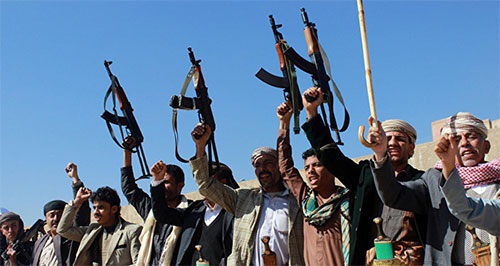 yemeníes con armas contra la agresión saudí Irán niega estar detrás del misil balístico lanzado de Yemen a Arabia Saudí