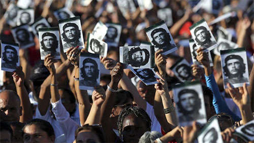 Cuba homenejea al Che Cuba honra al Che a 50 años de su muerte
