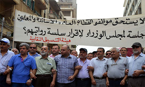 protesta de maestros en Beirut Parlamento libanés aprueba ley de nuevos impuestos