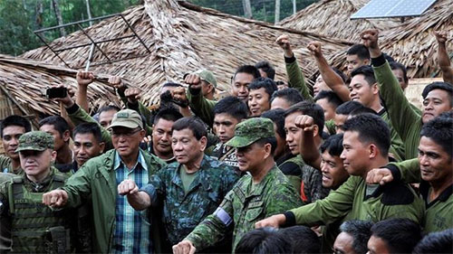 El presidente de Filipinas, Rodrigo Duterte, en Maeawi