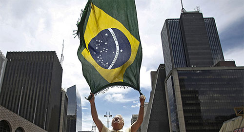 protestas en Brasil contra políticas de vivienda de Temer
