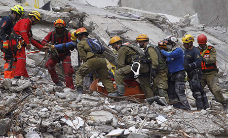 Labores de rescate por el terremoto en México México: Las operaciones de rescate seguirán hasta el jueves