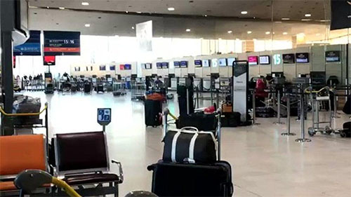 el aeropuerto de París evacuado