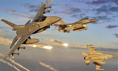 Aviones turcos bombardean posiciones kurdas en Siria e Irak Aviación turca mata a 49 combatientes kurdos en Irak
