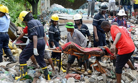 Mozambique Más de 17 muertos por el derrumbe de una montaña de basura en Mozambique